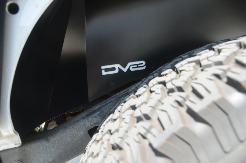 Load image into Gallery viewer, DV8 Offroad 07-18 Jeep Wrangler JK Rear Aluminum Inner Fender - Black
