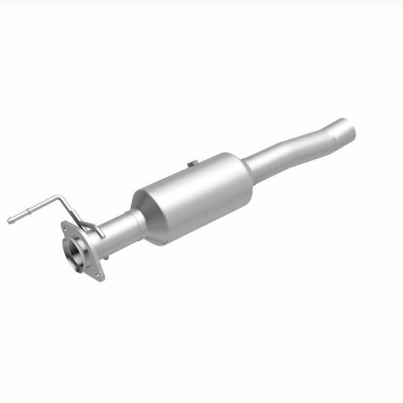 Load image into Gallery viewer, MagnaFlow 18-19 Ford F-450 Super Duty V10 6.8L Underbody Direct Fit Catalytic Converter
