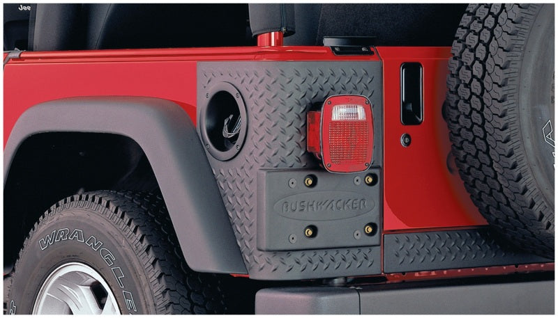 Load image into Gallery viewer, Bushwacker 97-06 Jeep Wrangler Trail Armor Rear Corners - Black
