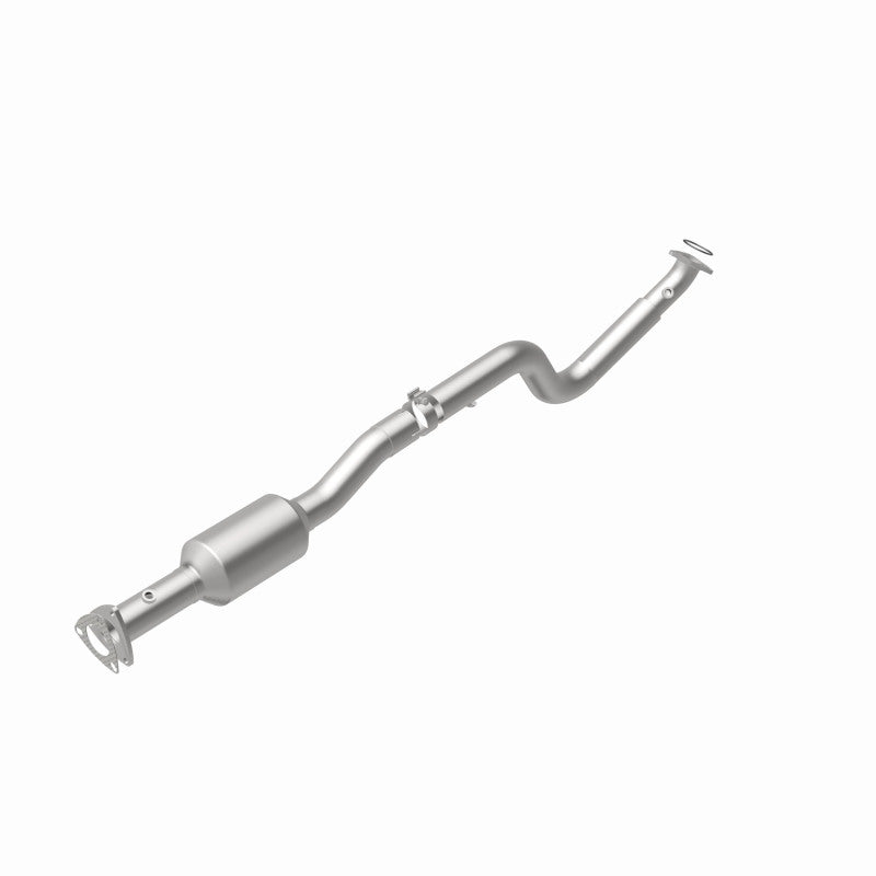 Load image into Gallery viewer, MagnaFlow 2009 Chevrolet Express 4500 V8 6.0L Right Underbody Catalytic Converter
