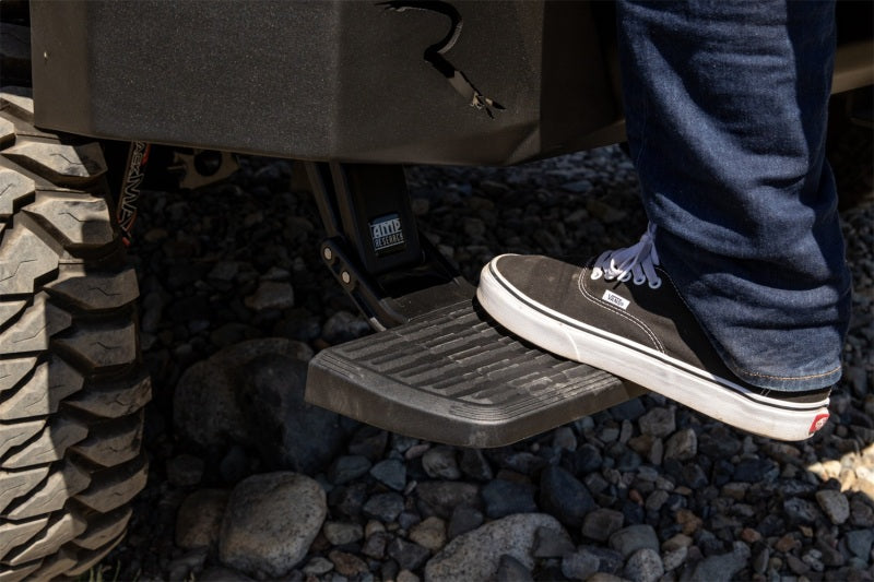 Load image into Gallery viewer, AMP Research 2018 Jeep Wrangler (JL) BedStep - Black
