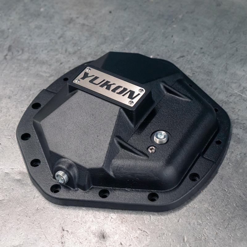 Load image into Gallery viewer, Yukon Gear Hardcore Diff Cover for 11.5in &amp; 11.8in GM Dodge Ram
