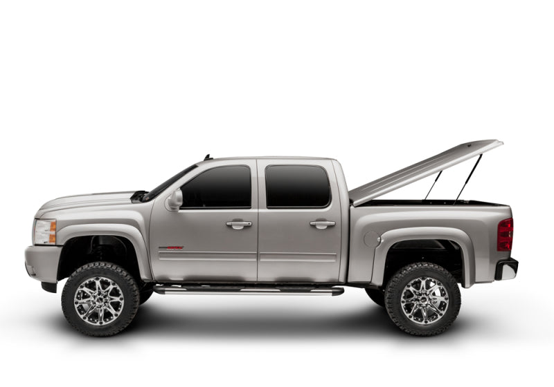 Load image into Gallery viewer, UnderCover 18-20 Chevy Colorado/GMC Canyon 5ft Lux Bed Cover - Satin Steel Gray
