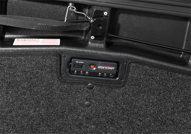 Load image into Gallery viewer, UnderCover 19-20 Ford Ranger 5ft Elite LX Bed Cover - Blue Lightning
