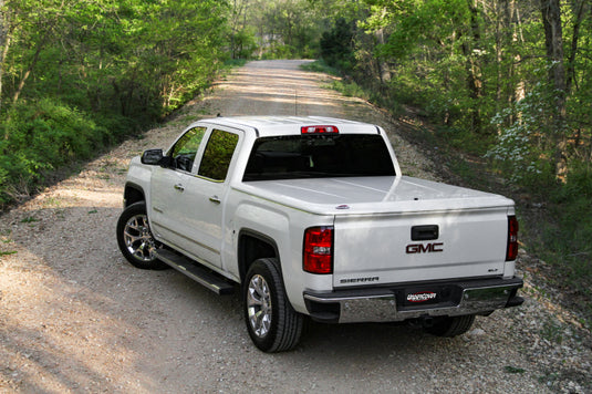 UnderCover 2018 GMC Sierra 1500 (19 Limited) 5.8ft Lux Bed Cover - Glory Red