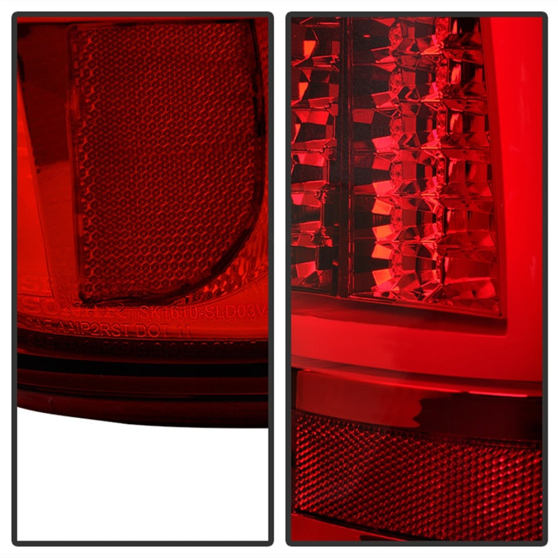 Load image into Gallery viewer, Spyder Chevy Silverado 1500/2500 99-02 Version 2 LED Tail Lights - Red Clear ALT-YD-CS99V2-LED-RC
