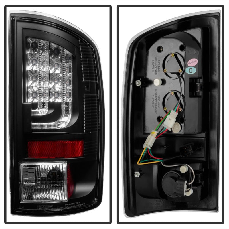 Load image into Gallery viewer, Spyder Dodge Ram 02-06 1500 Version 2 LED Tail Light - Black ALT-YD-DRAM02V2-LED-BK
