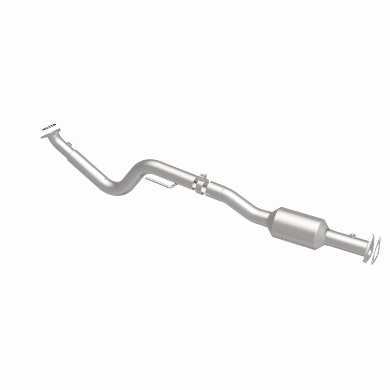 Load image into Gallery viewer, MagnaFlow 2009 Chevrolet Express 4500 V8 6.0L Right Underbody Catalytic Converter
