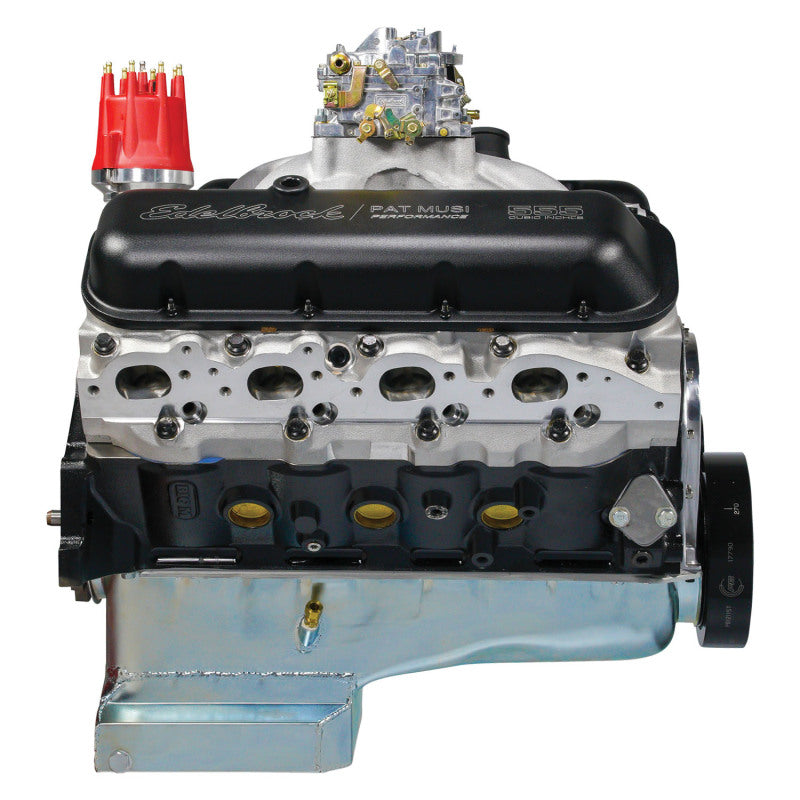 Load image into Gallery viewer, Edelbrock Crate Engine Edelbrock/Pat Musi 555 RPM XT BBC 675 HP Stock Exhaust Port Location
