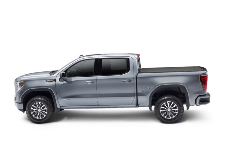 Load image into Gallery viewer, BAK 19-21 GM Sierra 1500 (Carbon Pro Bed Cover) Revolver X4s 5.9ft Bed Cover
