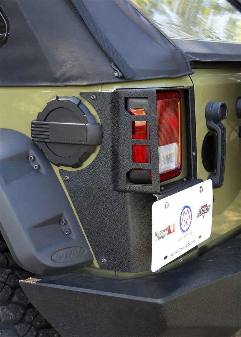 Load image into Gallery viewer, Rugged Ridge XHD Corner Guard Rear 07-18 Jeep Wrangler JKU 4 Door
