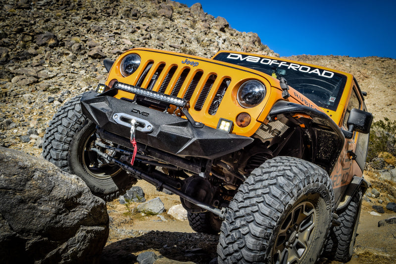 Load image into Gallery viewer, DV8 Offroad 07-18 Jeep Wrangler JK Front Aluminum Inner Fender - Black
