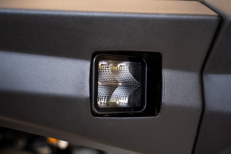 Load image into Gallery viewer, DV8 Offroad 3in Cube LED Light 40W Pod Light 5W LED
