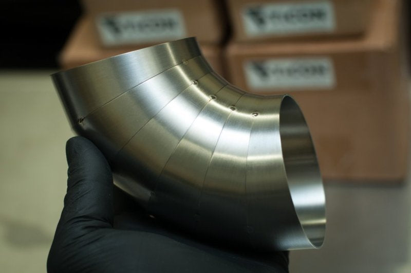 Load image into Gallery viewer, Ticon Industries 2.0in 7.5 Degree 3in CLR Loose Radius 1mm Wall Titanium Pie Cuts - 6pk
