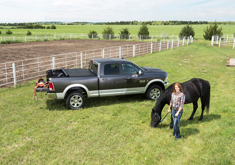 Load image into Gallery viewer, Truxedo 04-12 GMC Canyon &amp; Chevrolet Colorado 5ft TruXport Bed Cover
