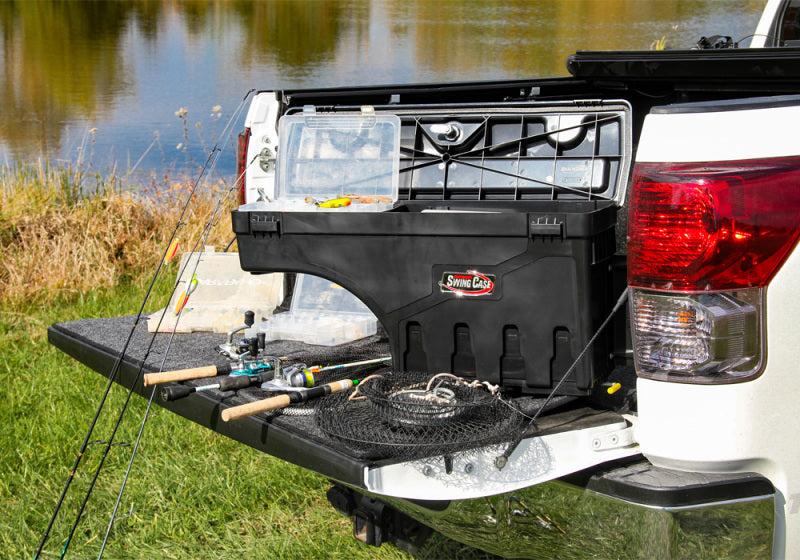 Load image into Gallery viewer, UnderCover 2020 Jeep Gladiator Passengers Side Swing Case - Black Smooth
