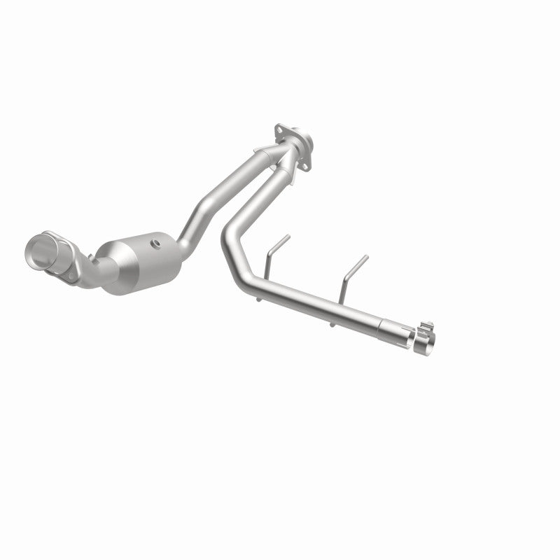 Load image into Gallery viewer, MagnaFlow 18-20 Ford F-150 V6 3.3L Right Underbody Direct-Fit Catalytic Converter
