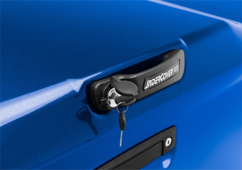 Load image into Gallery viewer, UnderCover 19-20 Ford Ranger 5ft Elite LX Bed Cover - Blue Lightning
