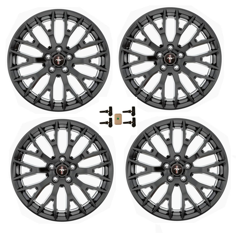 Load image into Gallery viewer, Ford Racing 15-16 Mustang GT 19X9 and 19X9.5 Wheel Set with TPMS Kit - Matte Black
