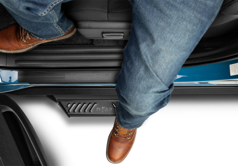 Load image into Gallery viewer, N-Fab Predator Pro Step System 05-18 Toyota Tacoma Access Cab - Tex Black
