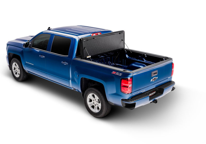 Load image into Gallery viewer, UnderCover 07-13 Chevy Silverado 1500 / 07-04 Silverado 2500 HD 6.5ft Flex Bed Cover
