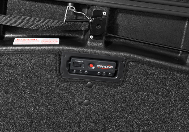 Load image into Gallery viewer, UnderCover 19-20 Ford Ranger 5ft Elite LX Bed Cover - Blue Lightning
