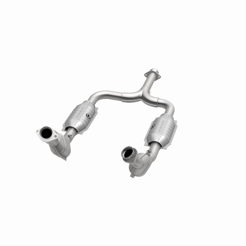 Load image into Gallery viewer, Magnaflow Conv DF 01-04 Ford Mustang 3.8L CA
