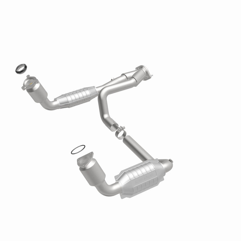 Load image into Gallery viewer, MagnaFlow Conv DF 99-00 Chevy Pickups 4.3L
