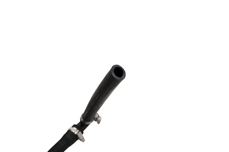 Load image into Gallery viewer, Fleece Performance Universal Pre-Formed 5/8in ID Hose w/ 90 Deg. Ends/T-Fitting
