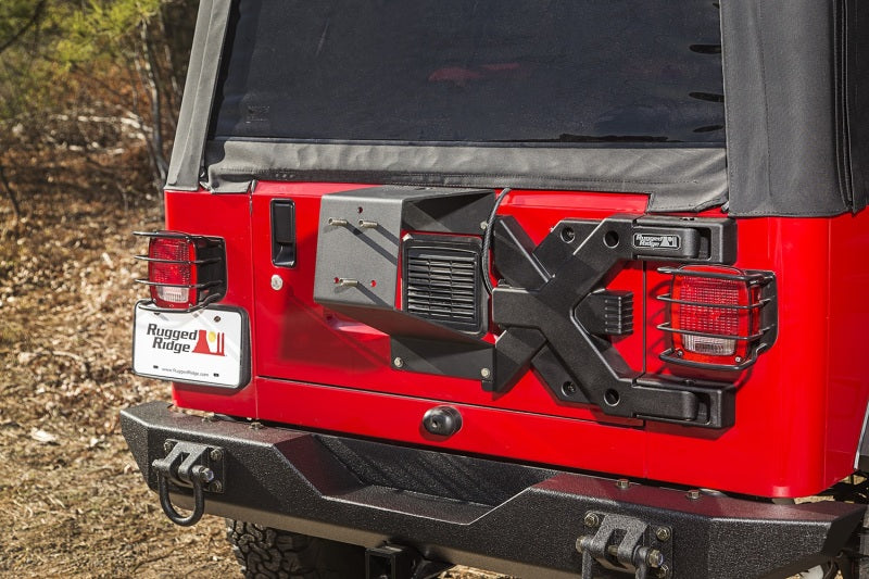 Load image into Gallery viewer, Rugged Ridge Spartacus HD Tire Carrier Whl Mount 87-06 YJ/TJ
