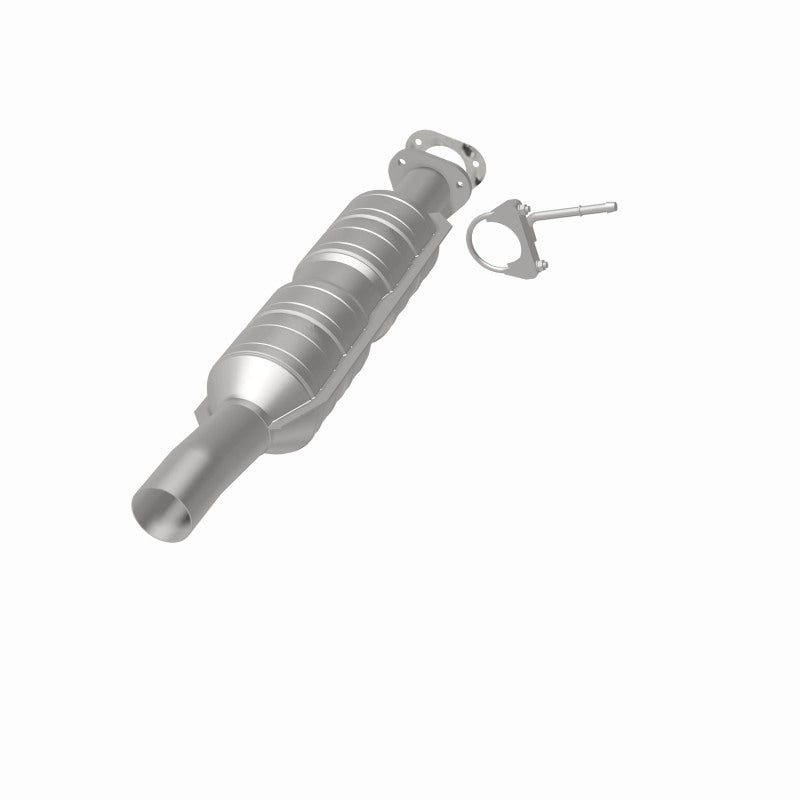 Load image into Gallery viewer, Magnaflow Conv DF 07-08 E-350 Super Duty 5.4 &amp; 6.8 L OEM Underbody
