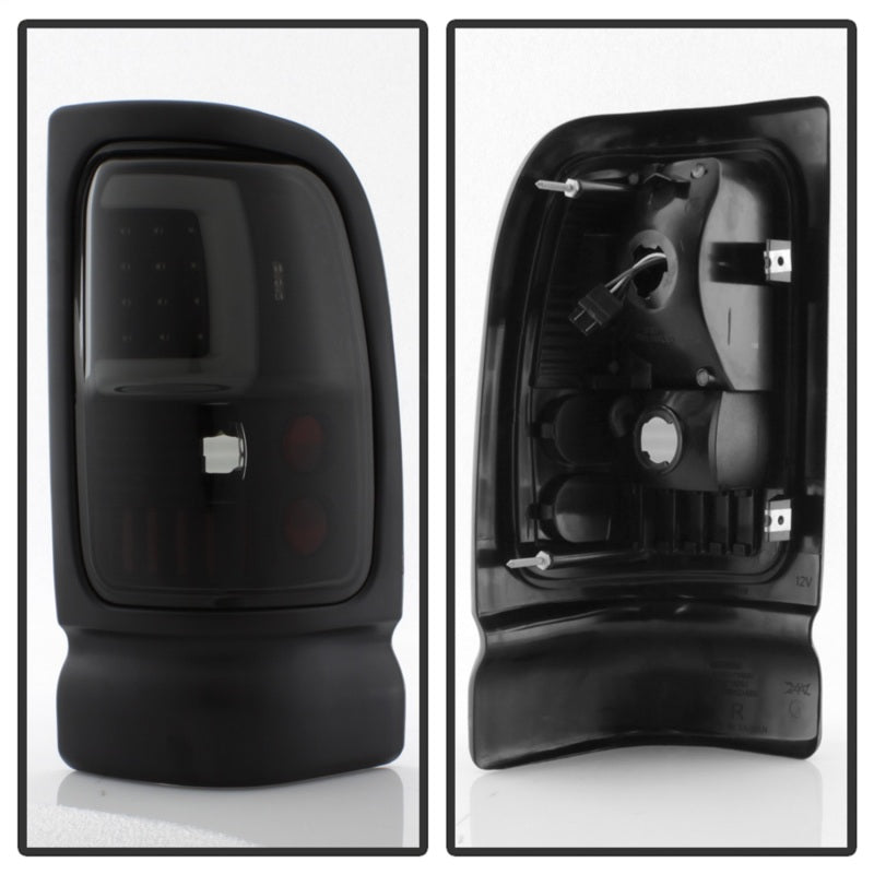 Load image into Gallery viewer, xTune Dodge Ram 1500 94-01 Tail Lights - Light Bar LED - Black ALT-ON-DRAM94V3-LBLED-BSM
