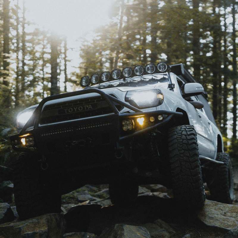 Load image into Gallery viewer, KC HiLiTES FLEX ERA 3 Dual Mode SAE Fog Lights - 2-Light Master Kit for Toyota Aftermarket Bumper
