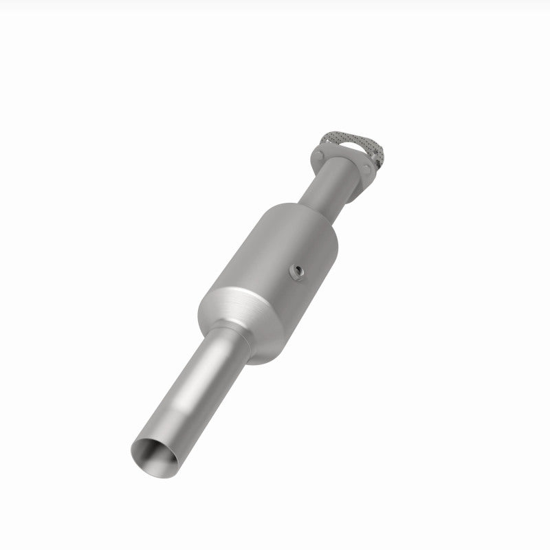 Load image into Gallery viewer, MagnaFlow 16-19 Ford E-450 Super Duty Base V10 6.8L Underbody Direct-Fit Catalytic Converter
