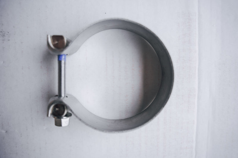 Load image into Gallery viewer, Kooks Universal 3in SS Clamp
