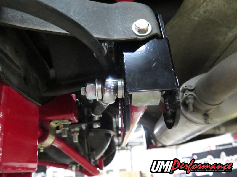 Load image into Gallery viewer, UMI Performance 82-02 GM F-Body Competition Panhard Bar Lowering/Leveling Kit

