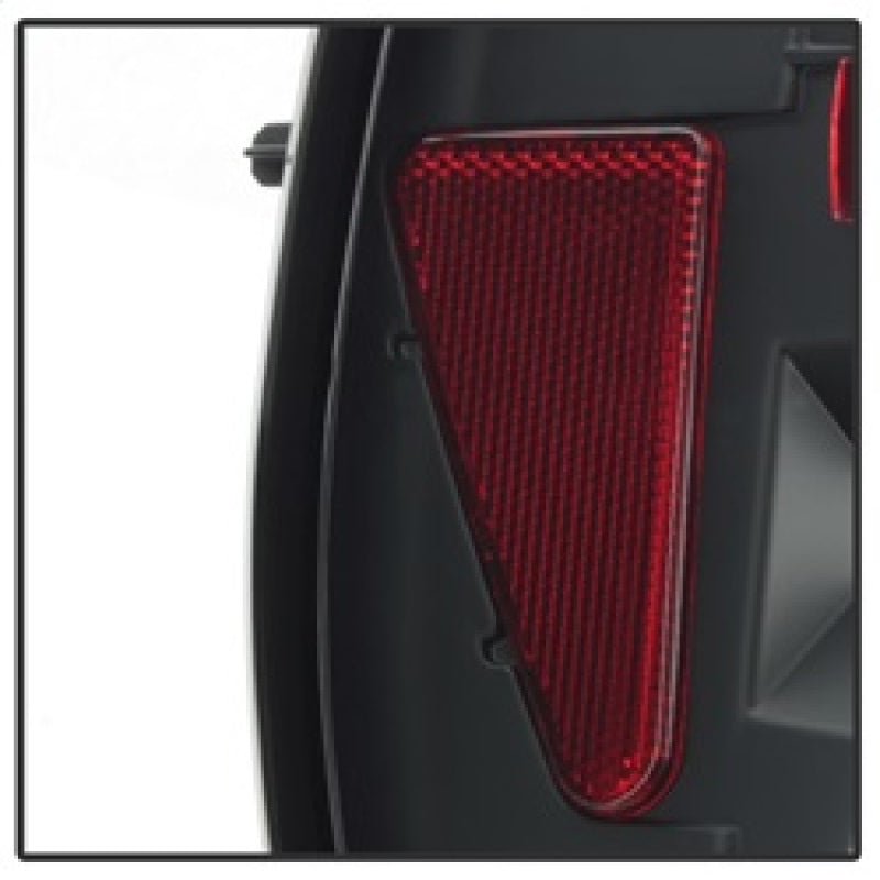 Load image into Gallery viewer, Spyder Chevy Colorado 04-13/GMC Canyon 04-13 Euro Style Tail Lights Black ALT-YD-CCO04-BK
