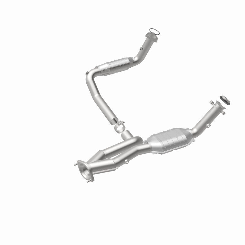 Load image into Gallery viewer, MagnaFlow Conv DF 02-06 Cadillac Truck. 8 5.3L Dual Conv. Y-Pipe Assy 2wd/Chevy Truck 99-07
