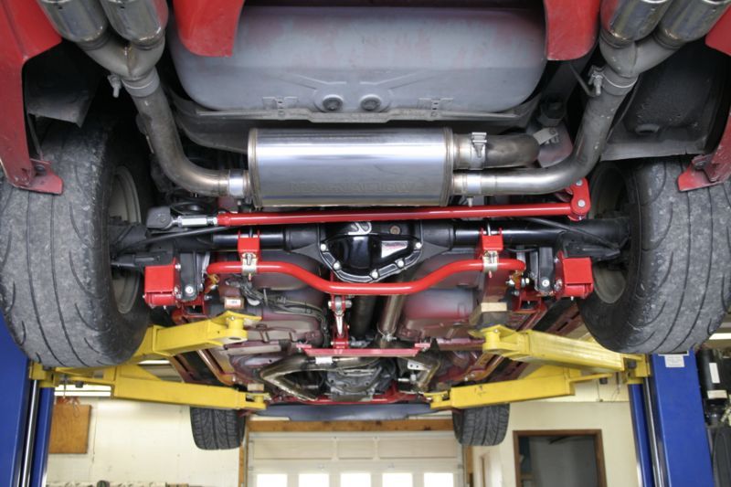 Load image into Gallery viewer, UMI Performance 82-02 GM F-Body Rear Drag Sway Bar- 3-1/4in Axle Tubes
