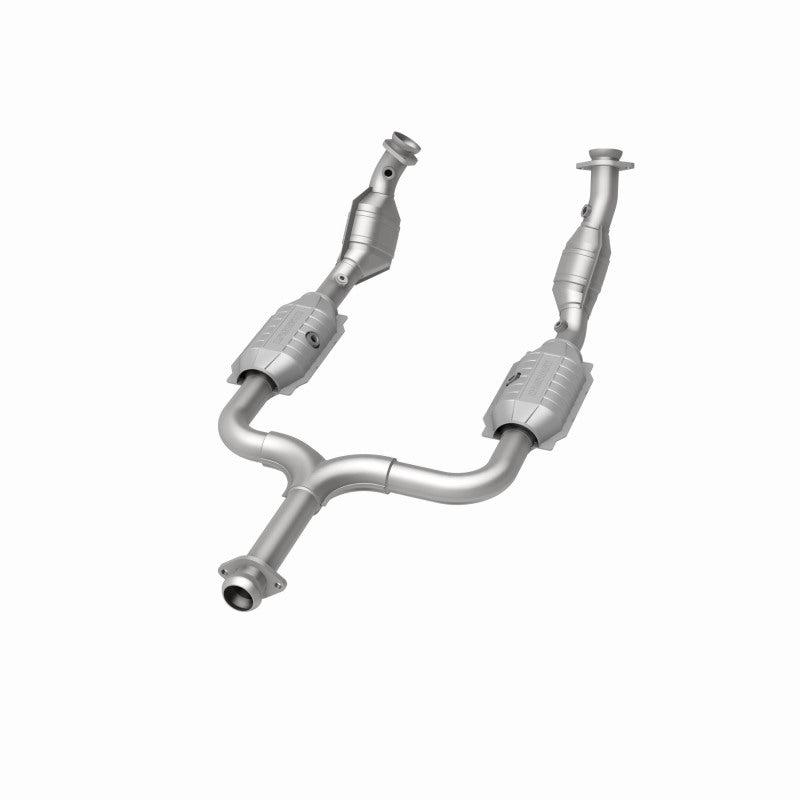 Load image into Gallery viewer, Magnaflow Conv DF 01-04 Ford Mustang 3.8L CA
