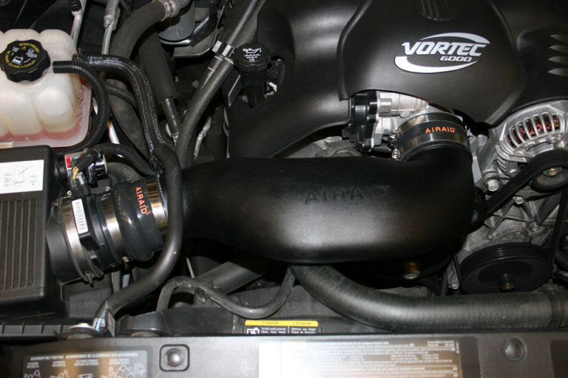 Load image into Gallery viewer, Airaid 05-06 Chevy / GMC / Cadillac 4.8/5.3/6.0L Airaid Jr Intake Kit - Dry / Red Media
