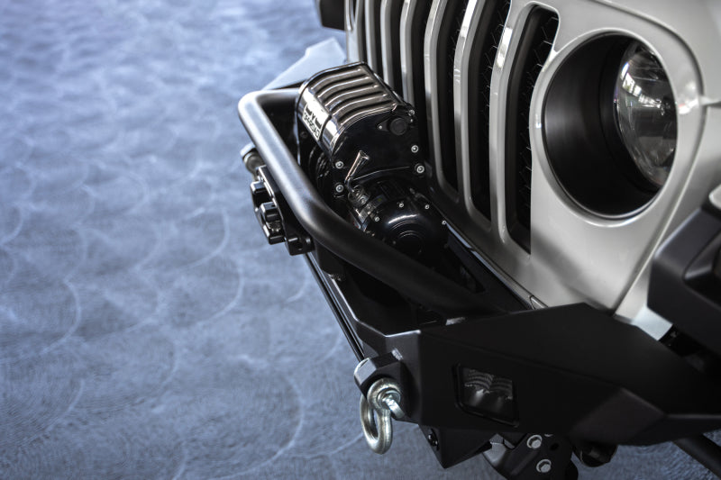 Load image into Gallery viewer, DV8 Offroad 18-23 Jeep Wrangler JL / 20-23 Jeep Gladiator JT FS-7 Mid-Width Winch Front Bumper
