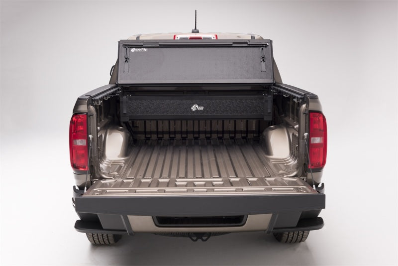 Load image into Gallery viewer, BAK 15-20 Chevy Colorado/GMC Canyon 5ft Bed BAKFlip G2
