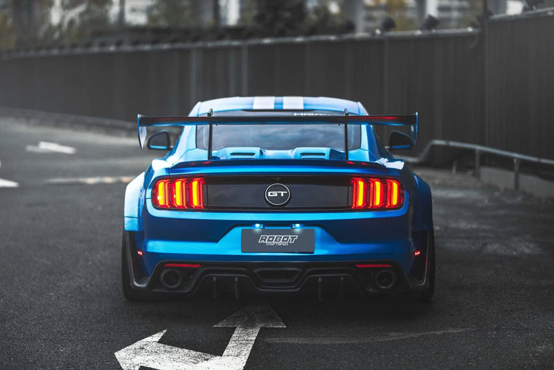 Load image into Gallery viewer, ROBOT CRAFTSMAN "Cavalier" Widebody Kit For Mustang S550.1 2015-2017 Carbon Fiber
