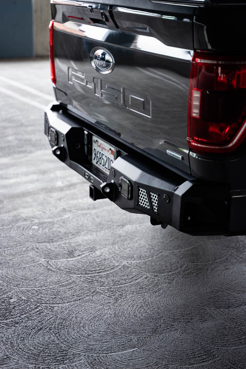 Load image into Gallery viewer, DV8 Offroad 21-23 Ford F-150 MTO Series Rear Bumper
