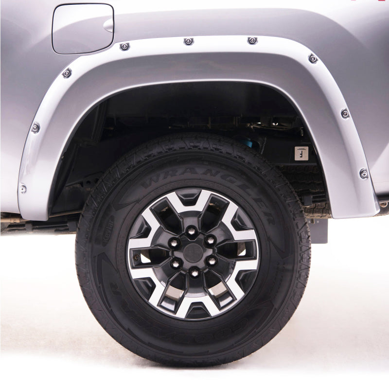 Load image into Gallery viewer, EGR 15+ GMC Sierra HD Bolt-On Look Color Match Fender Flares - Set - FF Switchblade Silver
