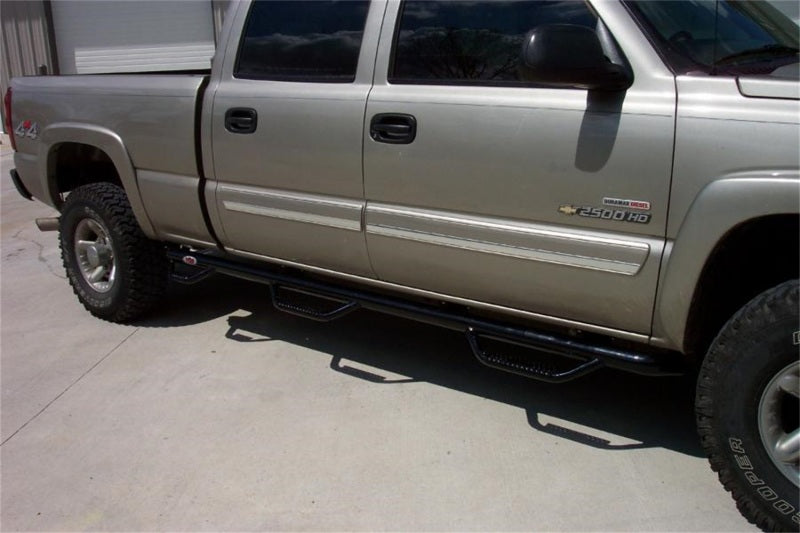 Load image into Gallery viewer, N-Fab Nerf Step 01-06 Chevy-GMC 2500/3500 Crew Cab 6.5ft Bed - Gloss Black - Bed Access - 3in
