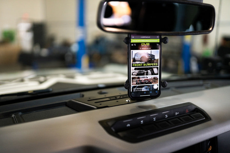 Load image into Gallery viewer, DV8 Offroad 21-23 Ford Bronco Digital Device Dash Mount
