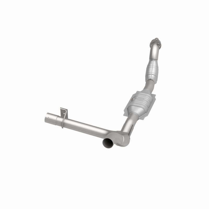 Load image into Gallery viewer, MagnaFlow Conv DF 01 Ford Trucks 4.6L
