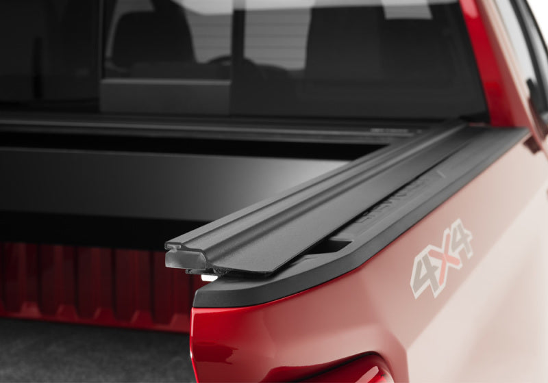 Load image into Gallery viewer, Retrax 19-22 GM Silverado / Sierra 1500 5ft. 8in. Bed RetraxONE MX
